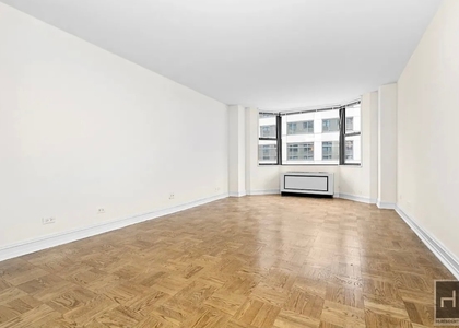 East 72nd Street - Photo 1