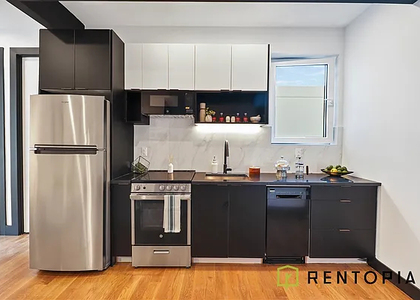 290 Union Avenue - Photo 1
