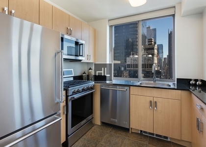 10th Avenue - Photo 1