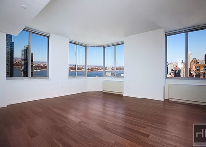 10th Avenue - Photo 1
