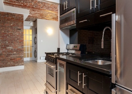 East 18th Street - Photo 1