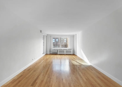 West 89th Street - Photo 1