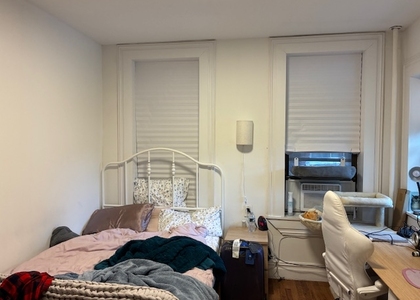 545 East 5th Street - Photo 1