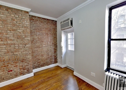 Second Avenue - Photo 1