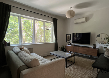 295 Montgomery Street, Brookly - Photo 1