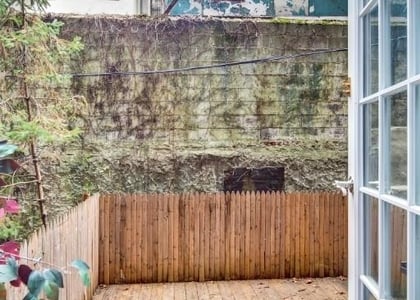 Mott Street - Photo 1