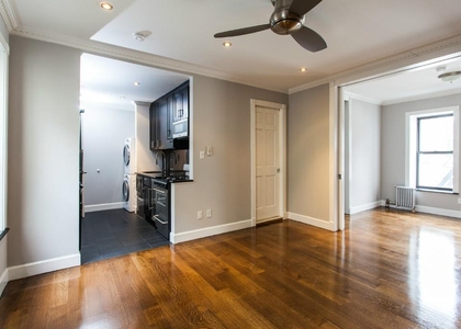 East 100th Street - Photo 1