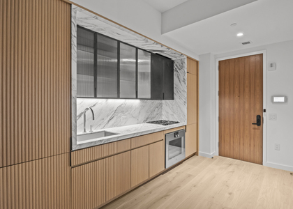135 E 47th Street - Photo 1