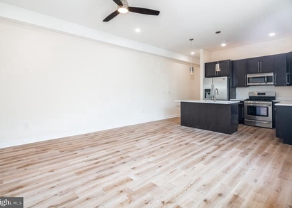 934 S 5th Street - Photo 1