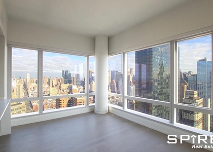 Tenth Avenue - Photo 1