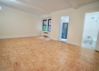 95 Christopher Street - Photo 1