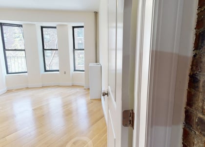 west 12th Street - Photo 1