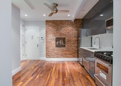 West 103 Street - Photo 1