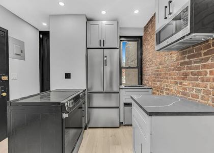 438 West 52nd Street - Photo 1