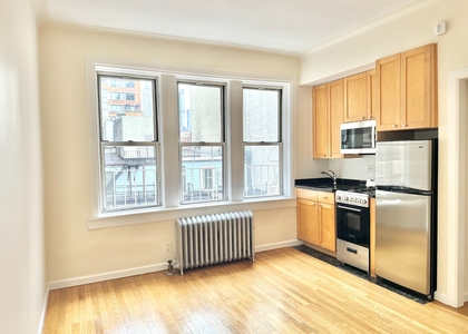 W 13th and 6th Ave - Photo 1
