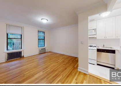 East 46th Street - Photo 1