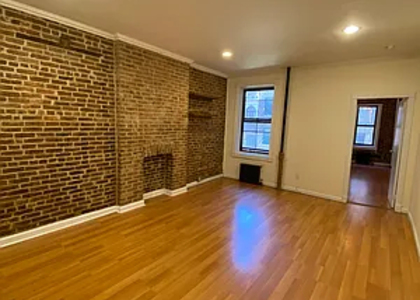 71 Pineapple Street - Photo 1