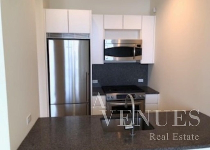 West 29th Street - Photo 1