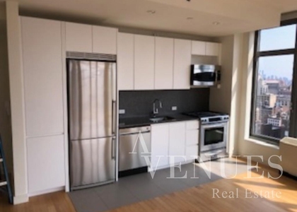 West 29th Street - Photo 1