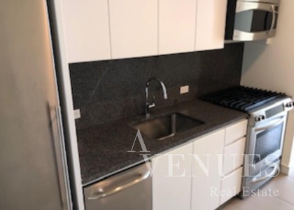 West 29th Street - Photo 1