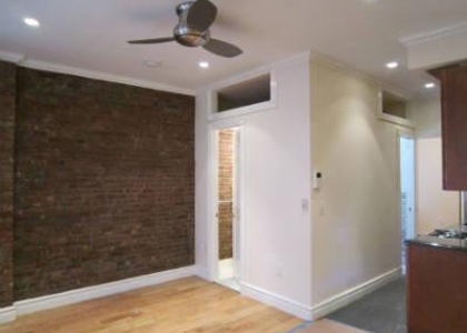 West 103rd Street - Photo 1