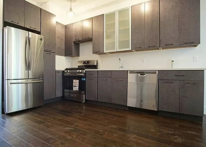 807 Quincy Street - Photo 1
