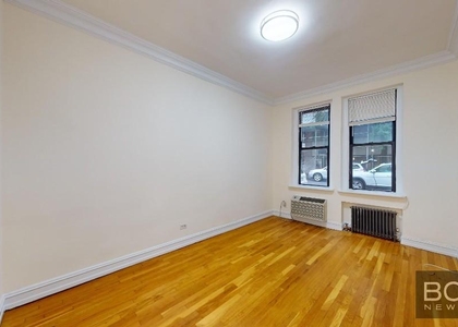 241 East 46th Street - Photo 1