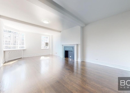 20 Fifth Avenue - Photo 1