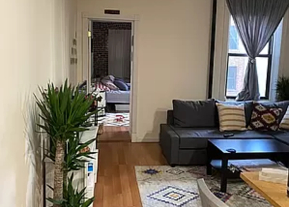 71 Pineapple Street - Photo 1