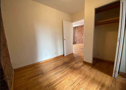 202 East 7th Street - Photo 1