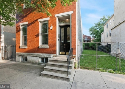1608 Wallace Street - Photo 1