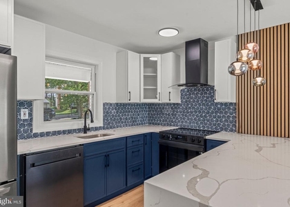 29 Hinsdale Lane - Photo 1