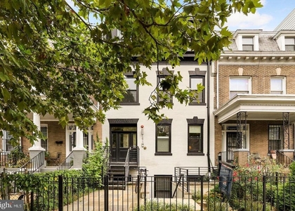 1472 Harvard Street Nw - Photo 1