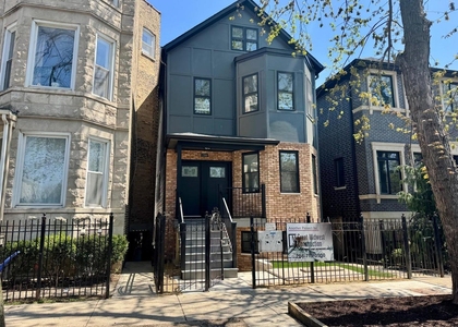 1709 N Maplewood Avenue - Photo 1
