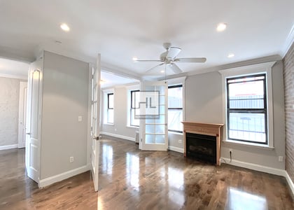 East 18 Street - Photo 1