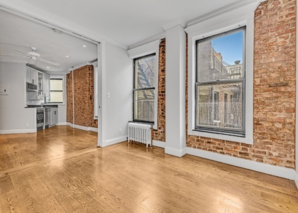 232 Elizabeth Street - Photo 1