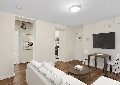 207 West 11th Street - Photo 1