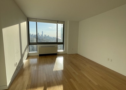 West 31st Street - Photo 1