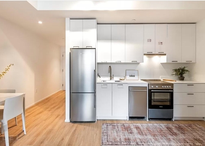 Sterling Place - Photo 1