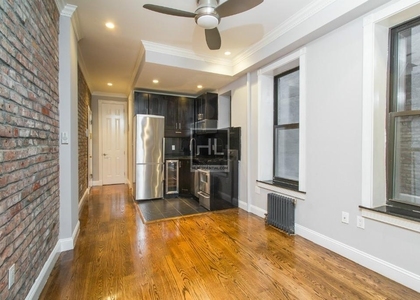 Prince Street - Photo 1
