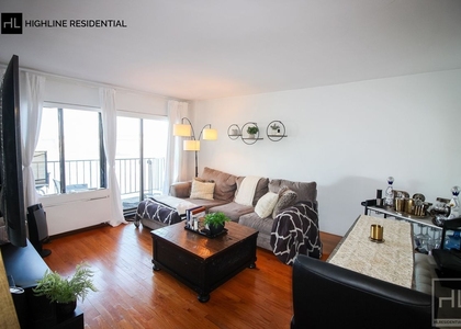 25-40 Shore Boulevard - Photo 1