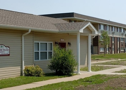 200 N Crestlane Dr - Photo 1