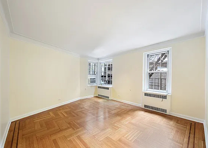 Jane Street - Photo 1