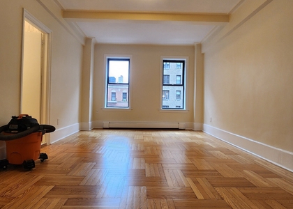 W 79th Street - Photo 1