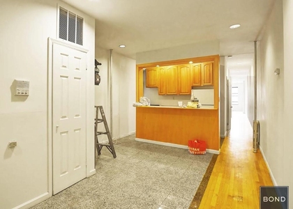 Second Avenue - Photo 1