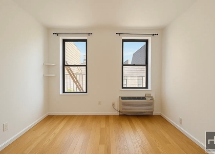 2 Avenue - Photo 1