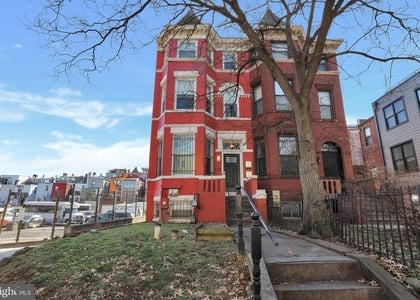 1234 Harvard Street Nw - Photo 1