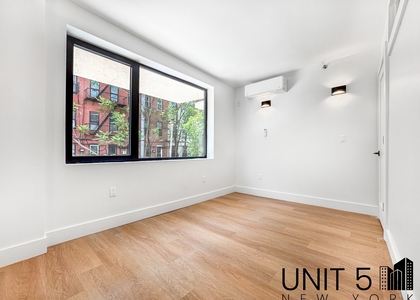 1312 Lincoln Pl - Photo 1