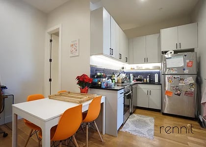 163 Graham Ave - Photo 1