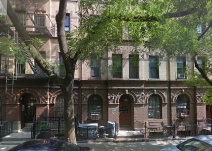 323a East 89th Street - Photo 1